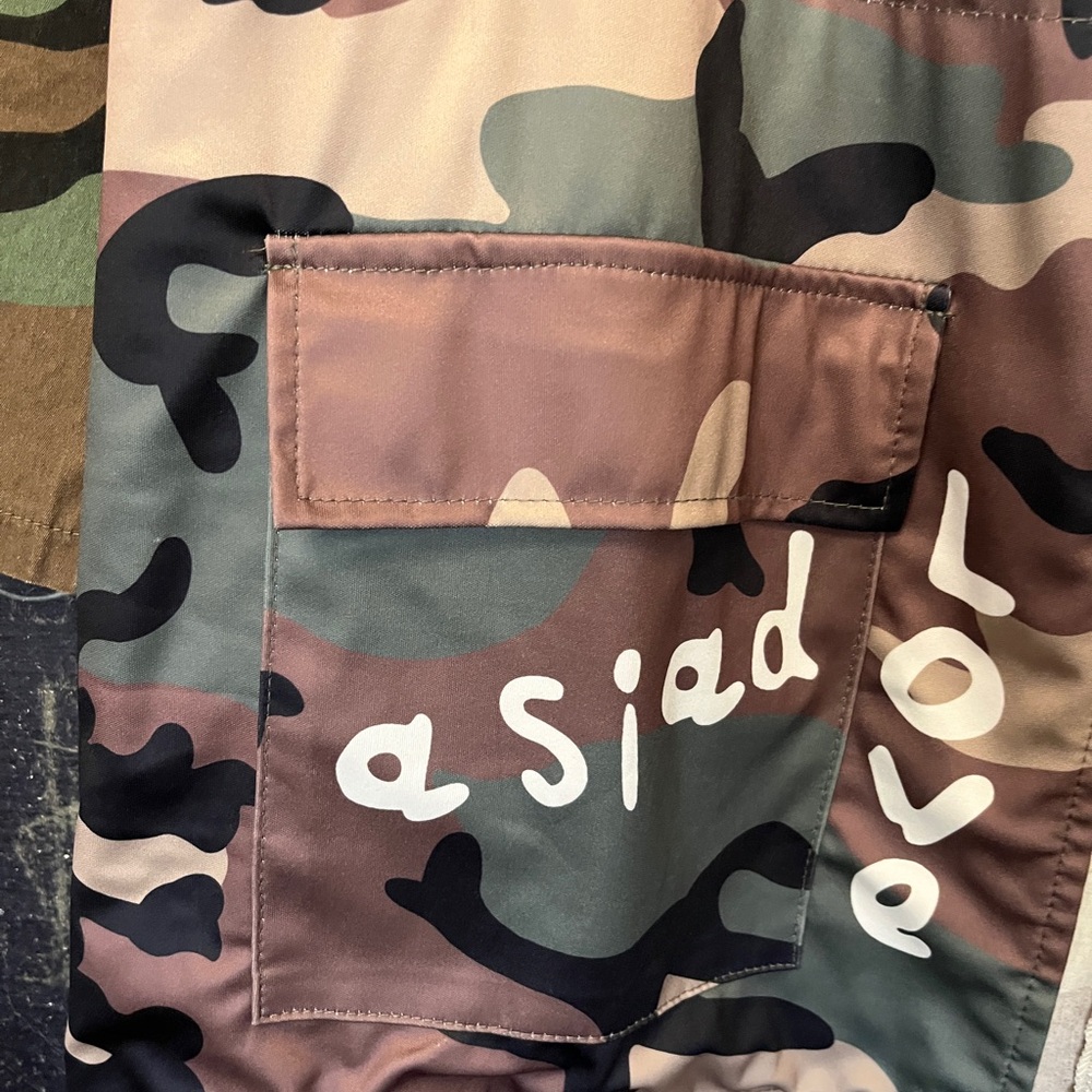 CAMO Trench Coat "There's Nothing Like a SISTAH" Graffiti Jacket Street Wear - Picture 11 of 11